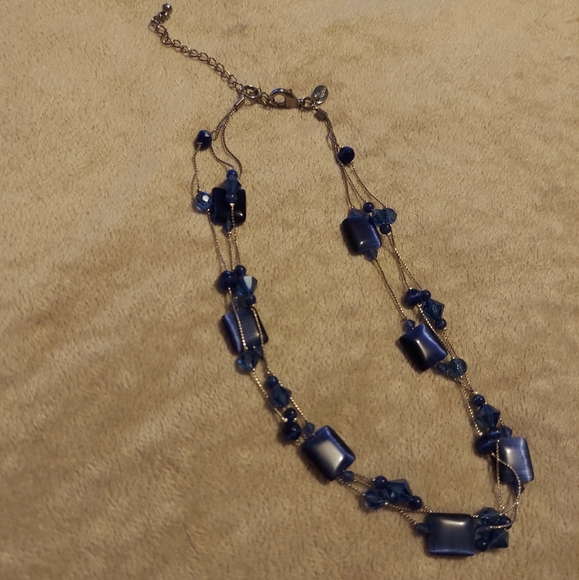 Lia Sophia Blue Necklace 💙 - Picture 5 of 6